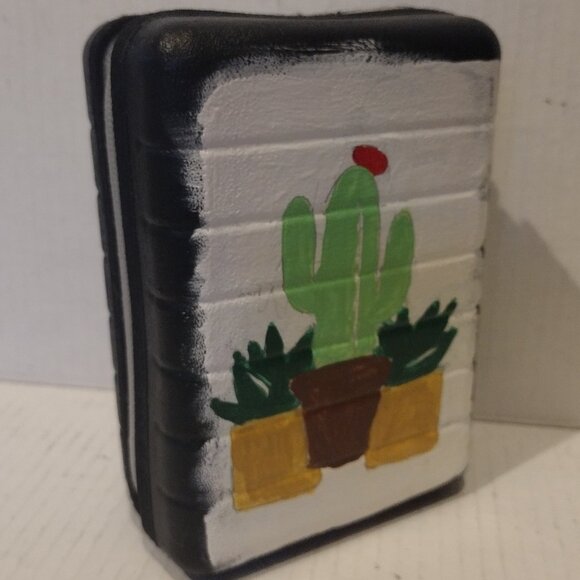 Away Cacti Amenity Case - Picture 1 of 3